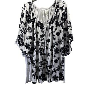 Forgotten Grace Women Top 1X Black White Embroidered Bell Sleeve Boho Tunic